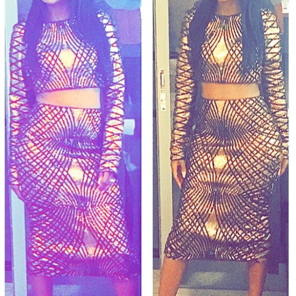 Marciano two-piece sequin set. Stunning set only worn once. Size XS - Picture 7 of 7